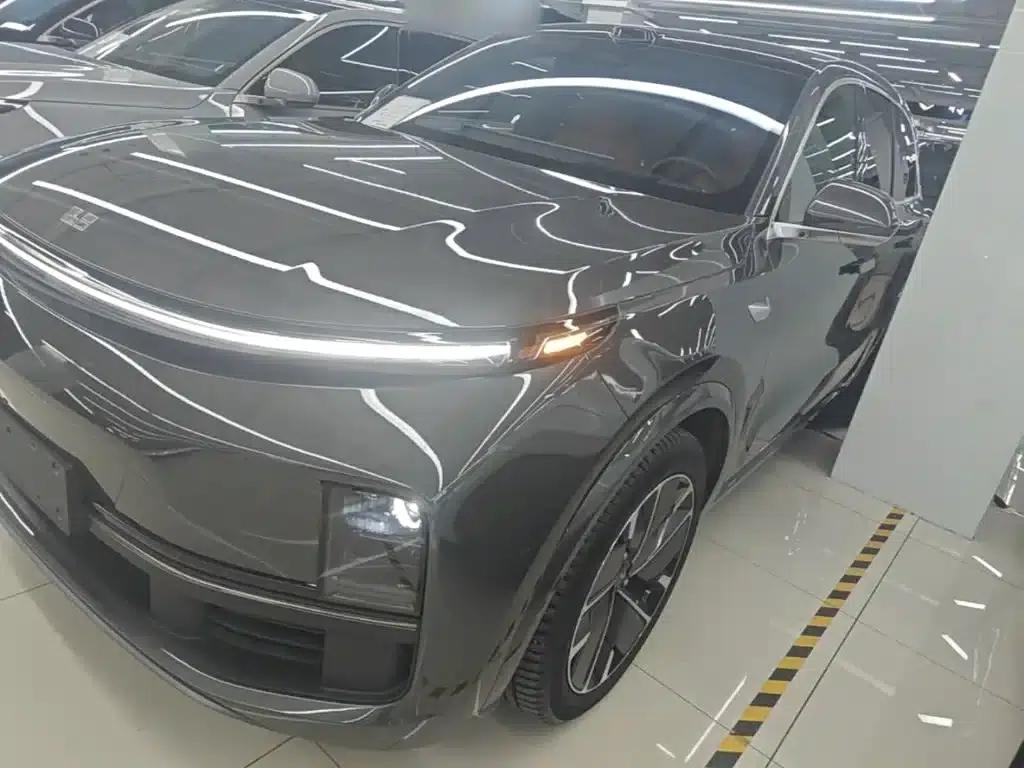 Li Auto L8 2025 Ultra Intelligent Renewal Edition — миниатюра 1