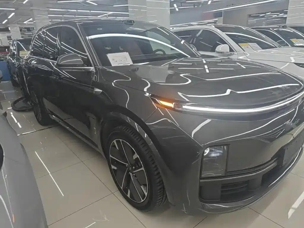 Li Auto L8 2025 Ultra Intelligent Renewal Edition — миниатюра 4