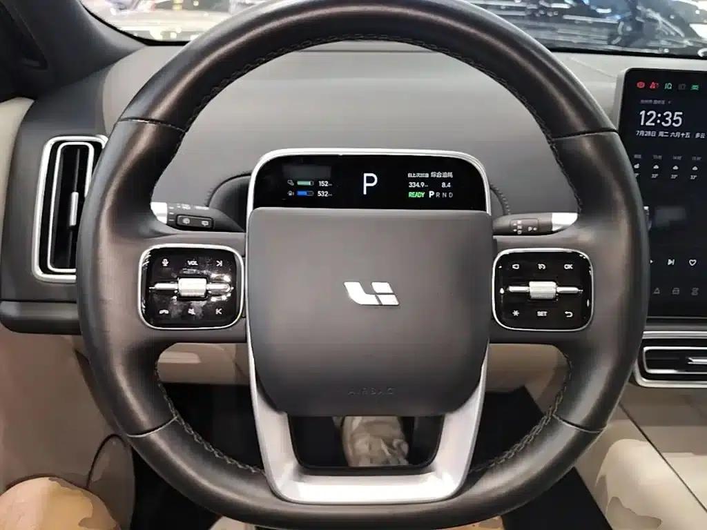 Li Auto L8 2023 Max — миниатюра 11