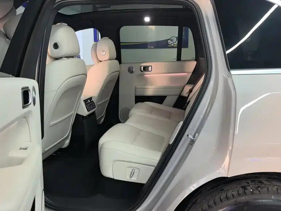 Li Auto L6 2025 Max Intelligent Renewal Edition — миниатюра 11