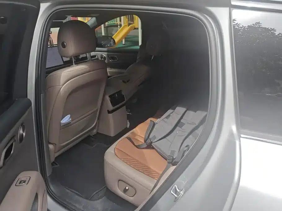 Li Auto i6 2025 Two-Wheel Drive Standard Edition — миниатюра 11