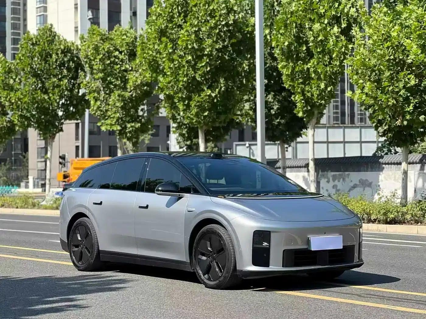 Li Auto i6 2025 Two-Wheel Drive Standard Edition — миниатюра 3