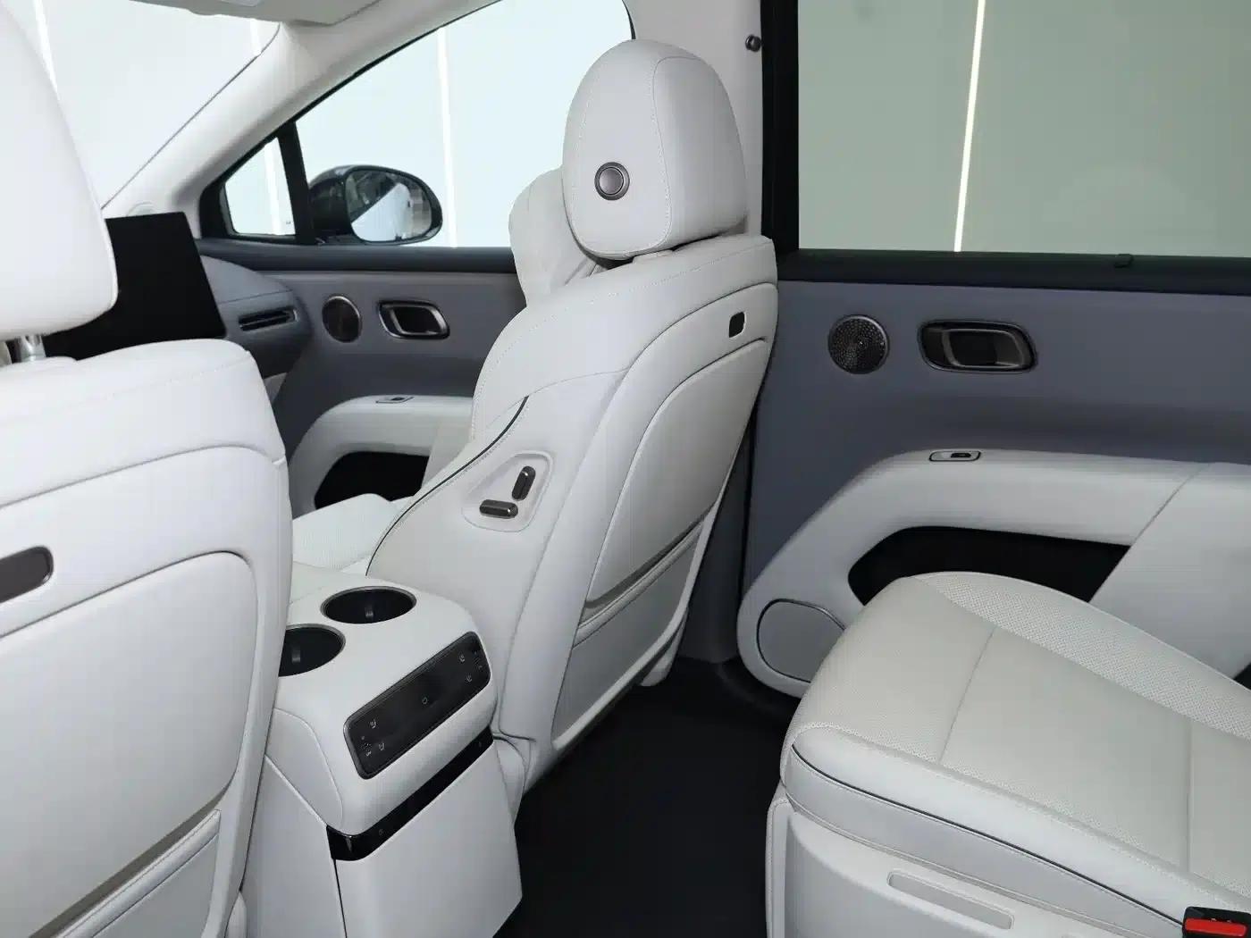 Li Auto i8 2025 Standard Edition — миниатюра 10