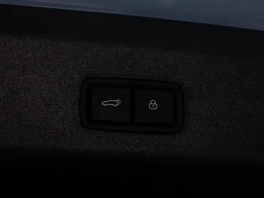 Li Auto i8 2025 Standard Edition — миниатюра 11