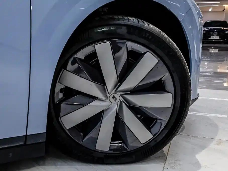 Li Auto i8 2025 Standard Edition — миниатюра 38