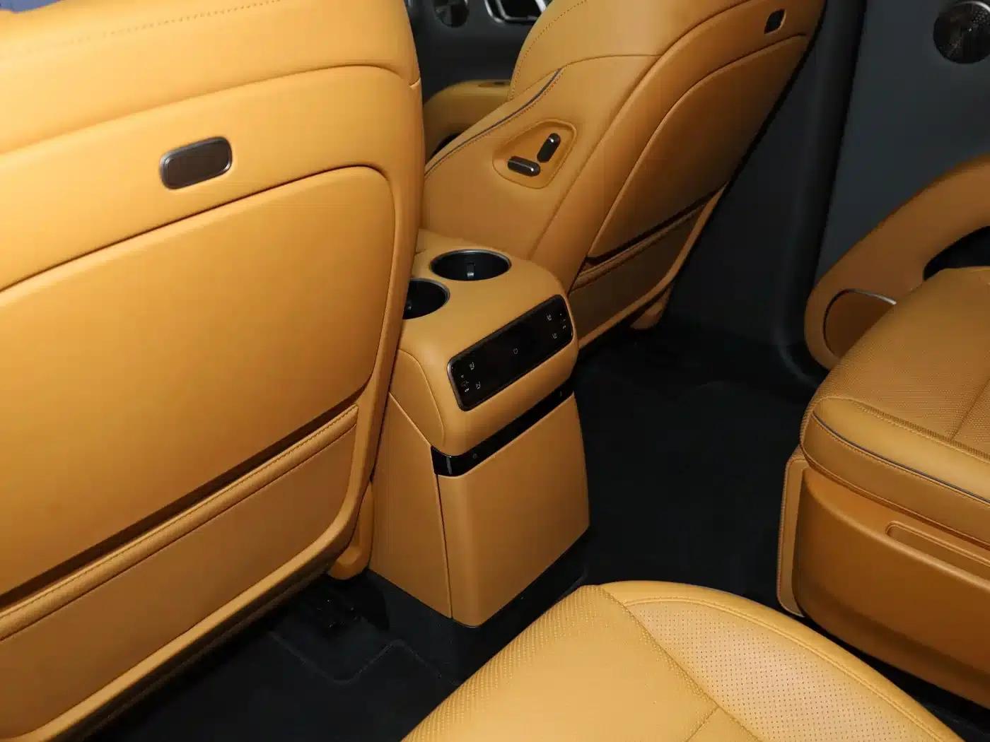 Li Auto i8 2025 Standard Edition — миниатюра 13