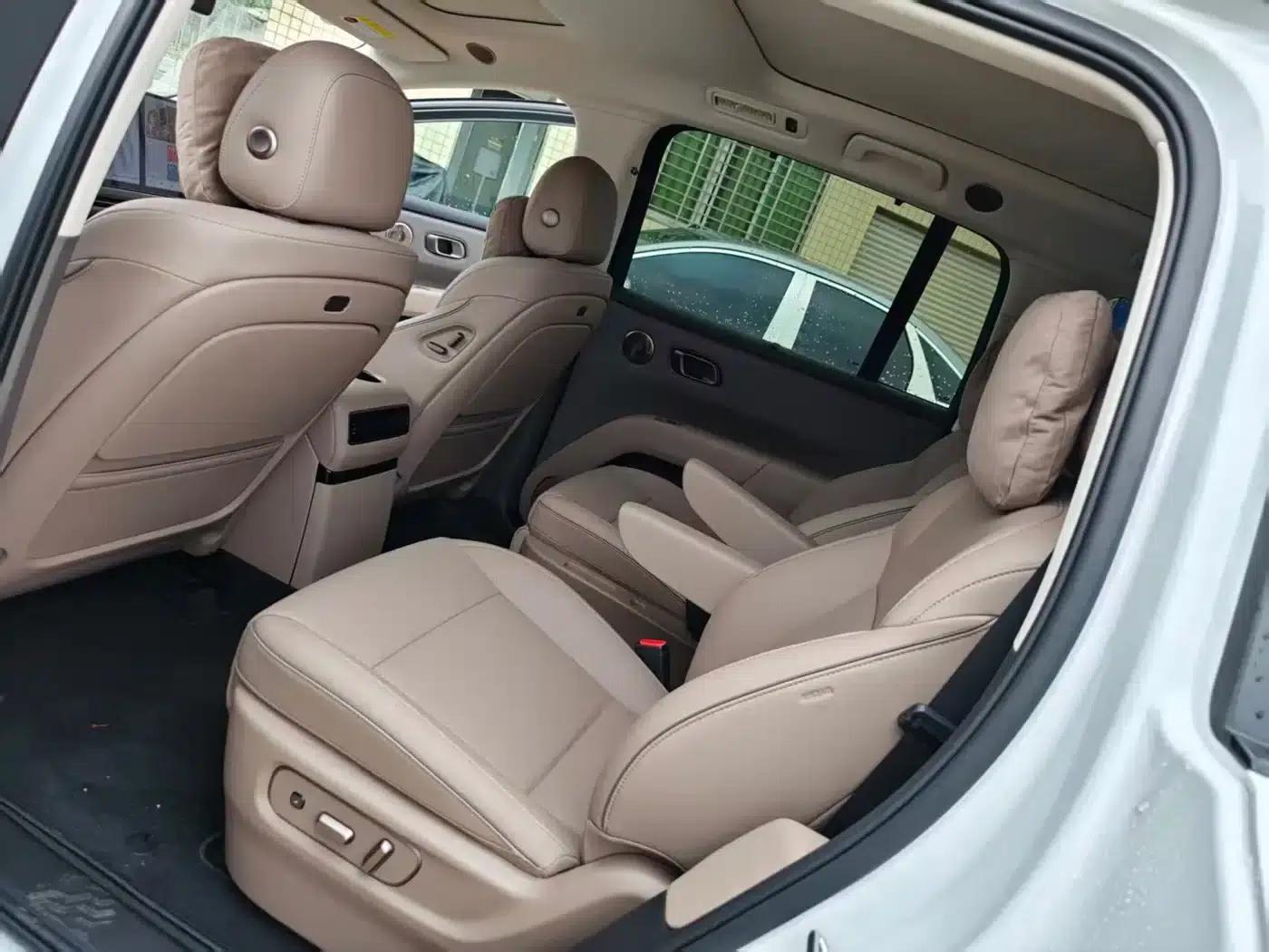 Li Auto i8 2025 Standard Edition — миниатюра 5