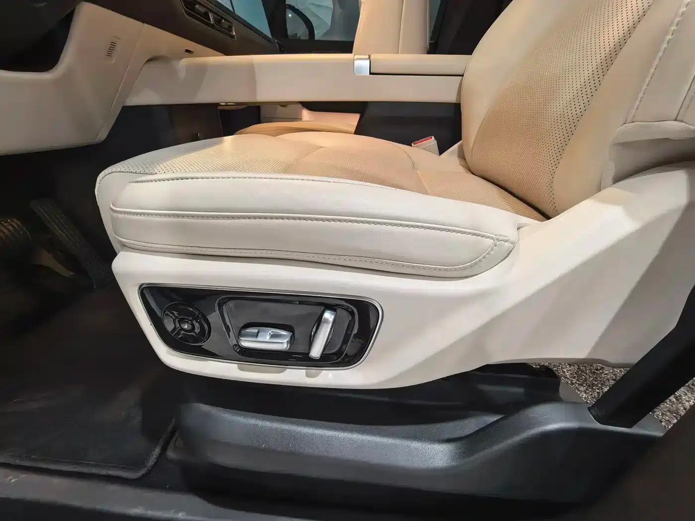 Li Auto MEGA 2024 Ultra — миниатюра 13