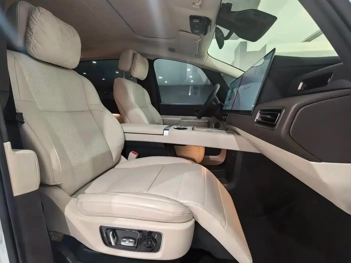 Li Auto MEGA 2024 Ultra — миниатюра 14