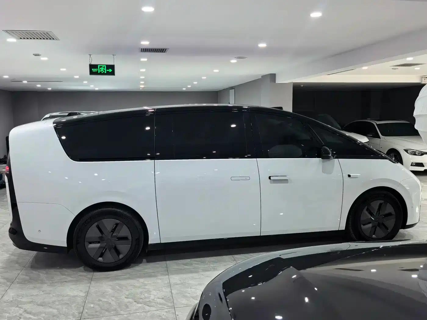 Li Auto MEGA 2024 Ultra — миниатюра 7