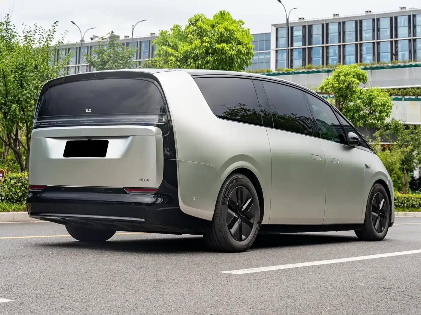 Li Auto MEGA 2024 Ultra — миниатюра 14