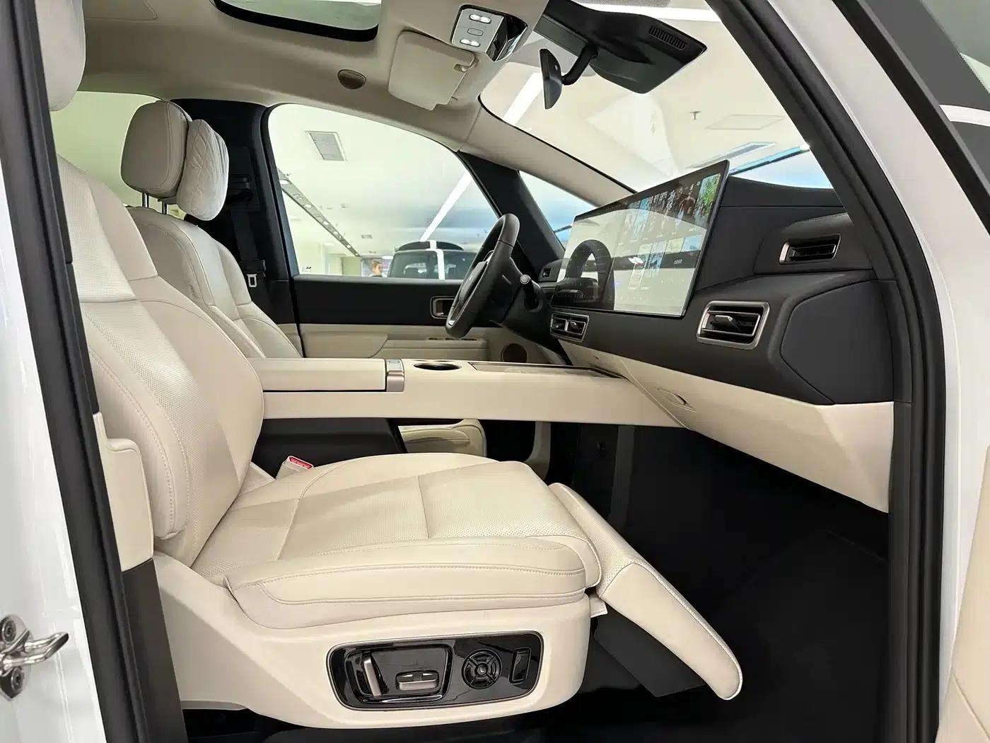 Li Auto MEGA 2025 Home Edition — миниатюра 11