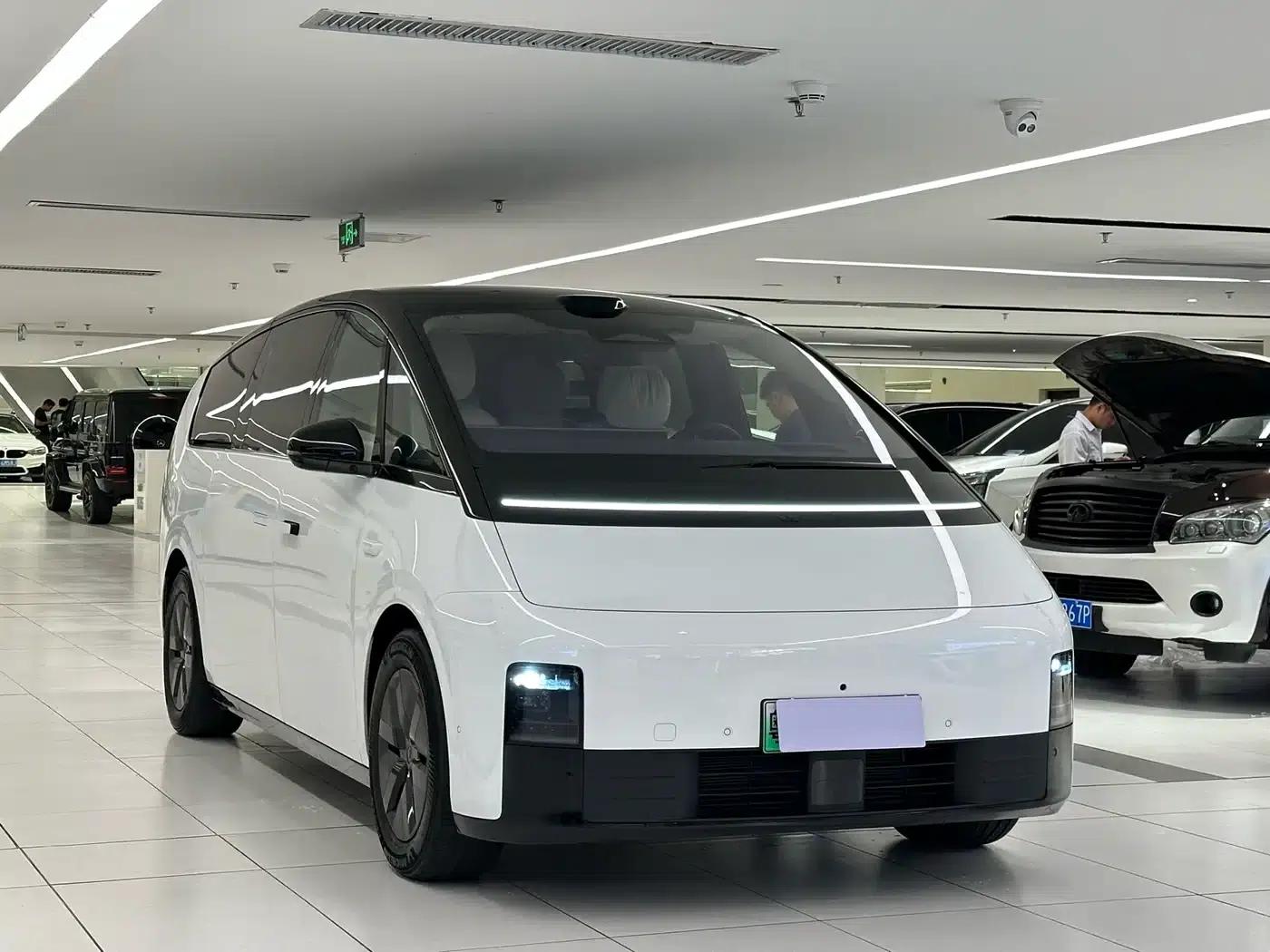 Li Auto MEGA 2025 Home Edition — миниатюра 3
