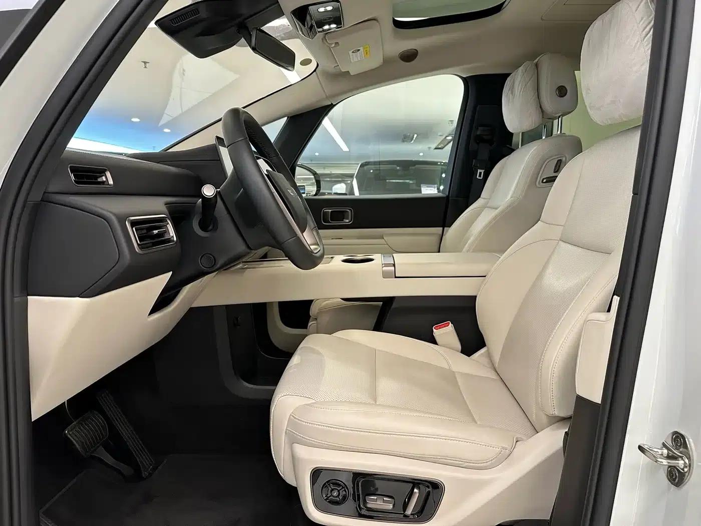 Li Auto MEGA 2025 Home Edition — миниатюра 5