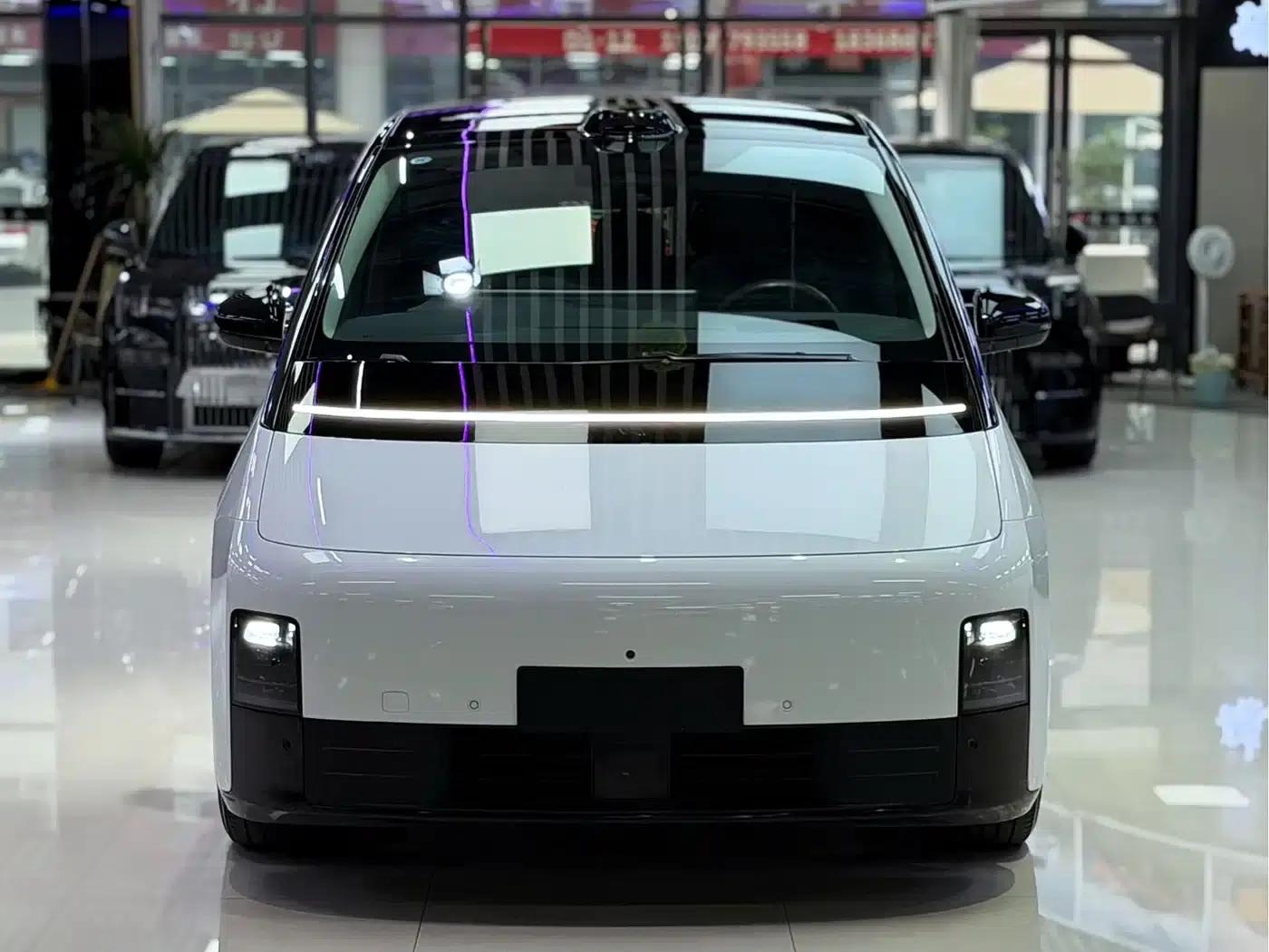 Li Auto MEGA 2024 Ultra — миниатюра 2