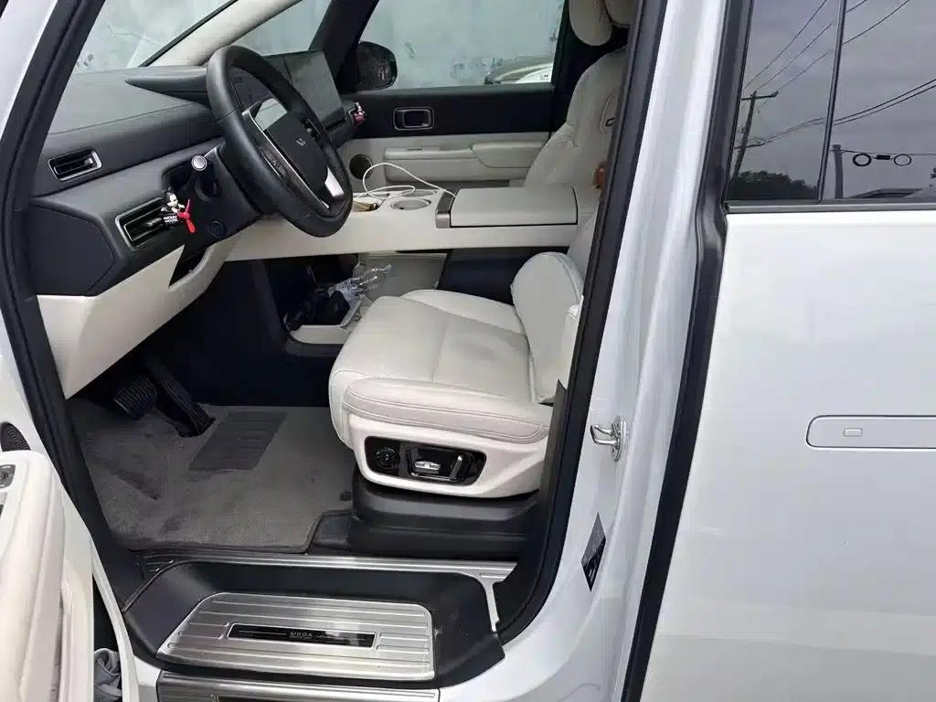 Li Auto MEGA 2025 Home Edition — миниатюра 6