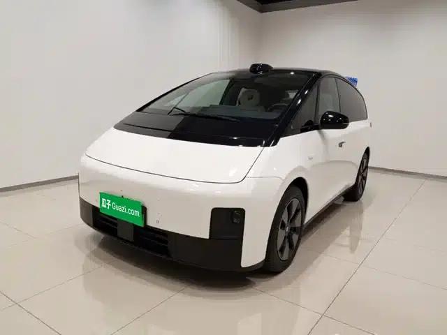 Li Auto MEGA 2024 Ultra