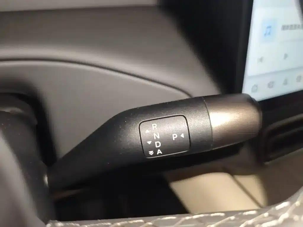 Li Auto MEGA 2025 Home Edition — миниатюра 14