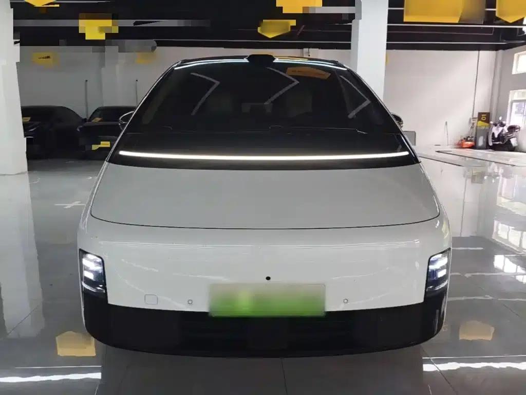Li Auto MEGA 2025 Home Edition — миниатюра 3