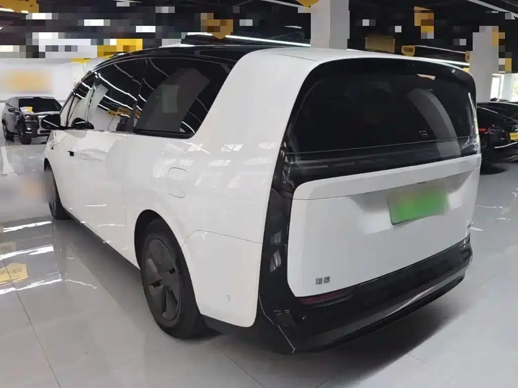 Li Auto MEGA 2025 Home Edition — миниатюра 5