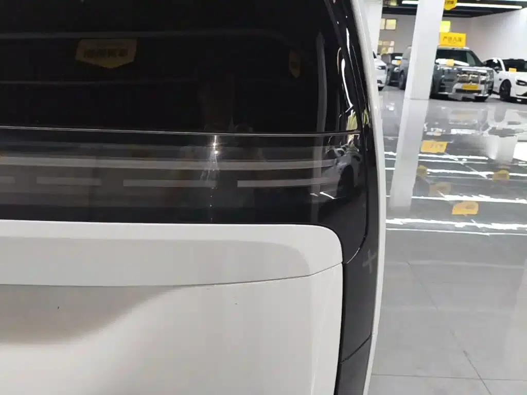 Li Auto MEGA 2025 Home Edition — миниатюра 8