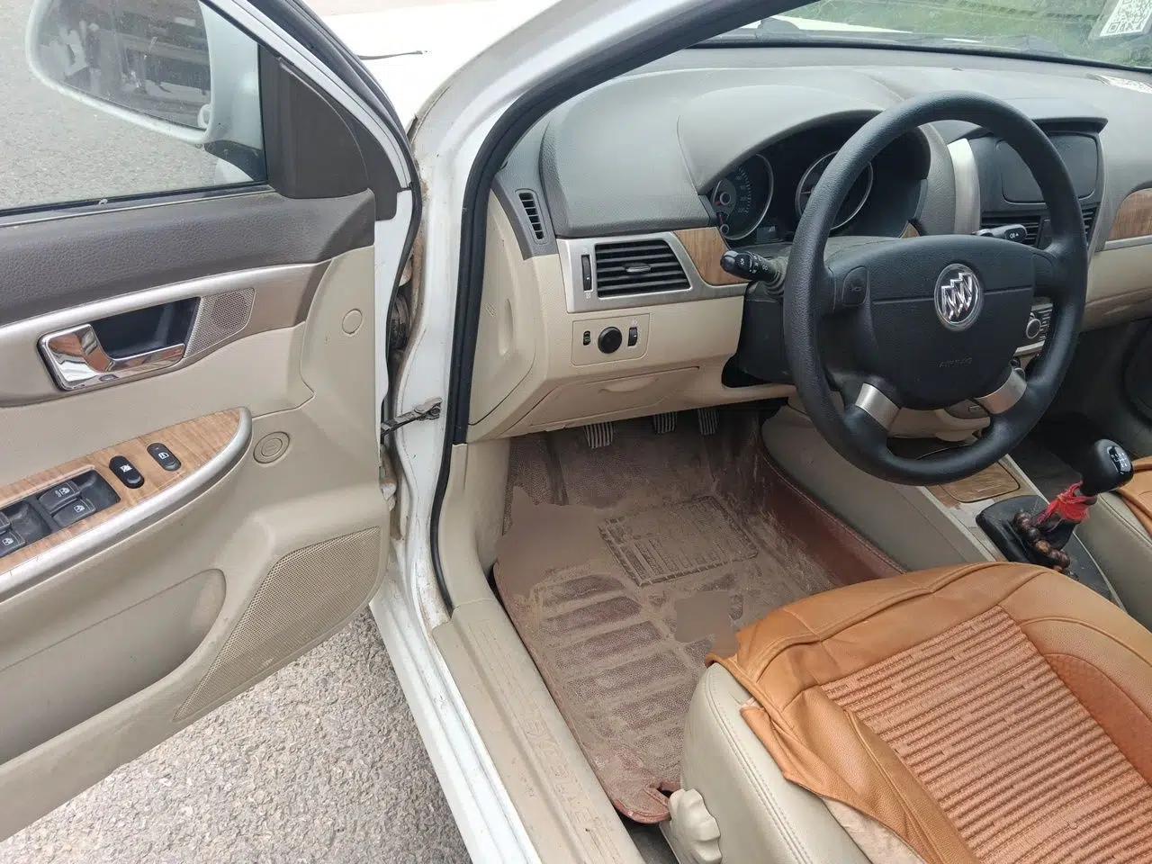 Buick Excelle 2015 1.5L Manual Classic Trim — миниатюра 16