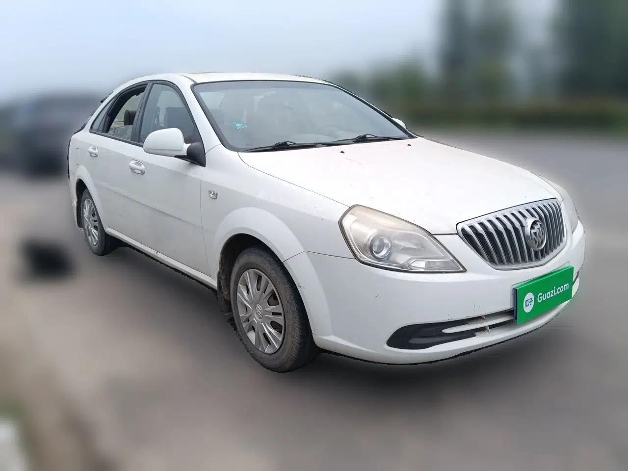 Buick Excelle 2015 1.5L Manual Classic Trim — миниатюра 3