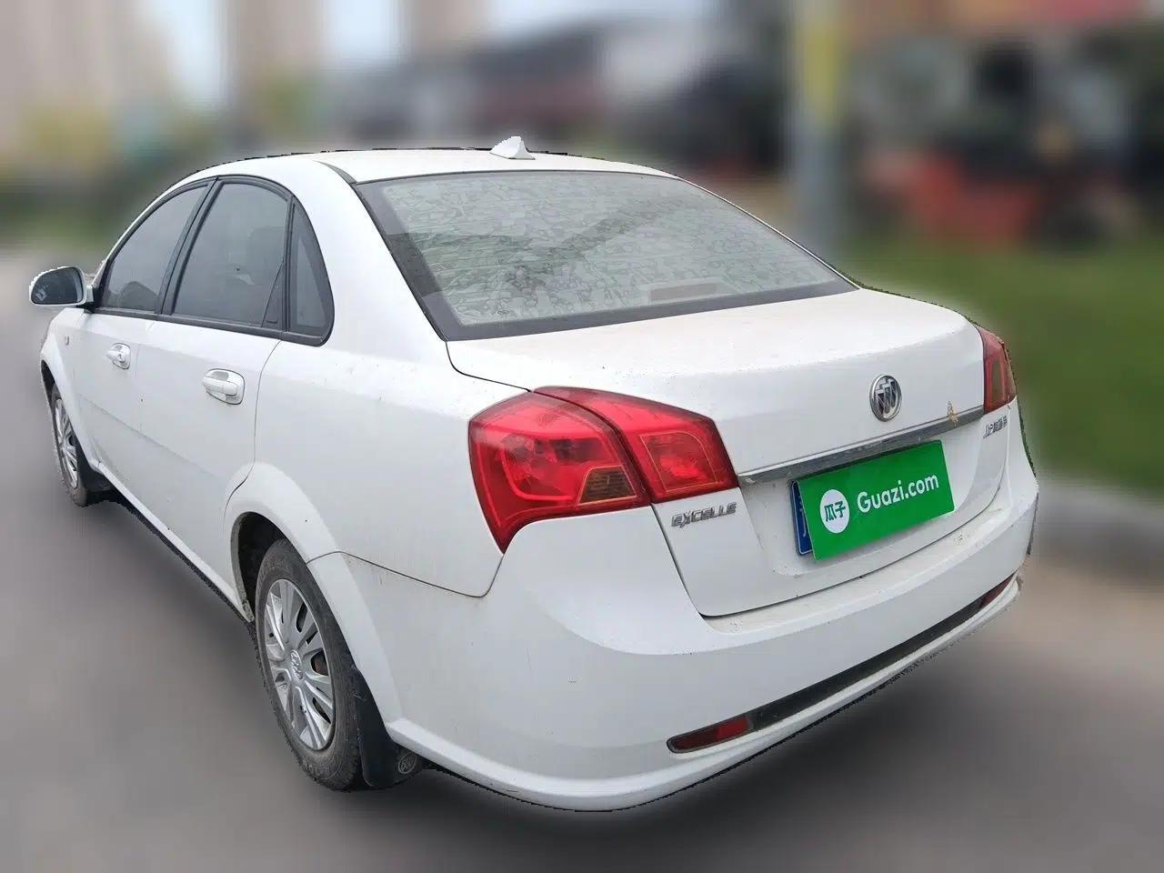 Buick Excelle 2015 1.5L Manual Classic Trim — миниатюра 4