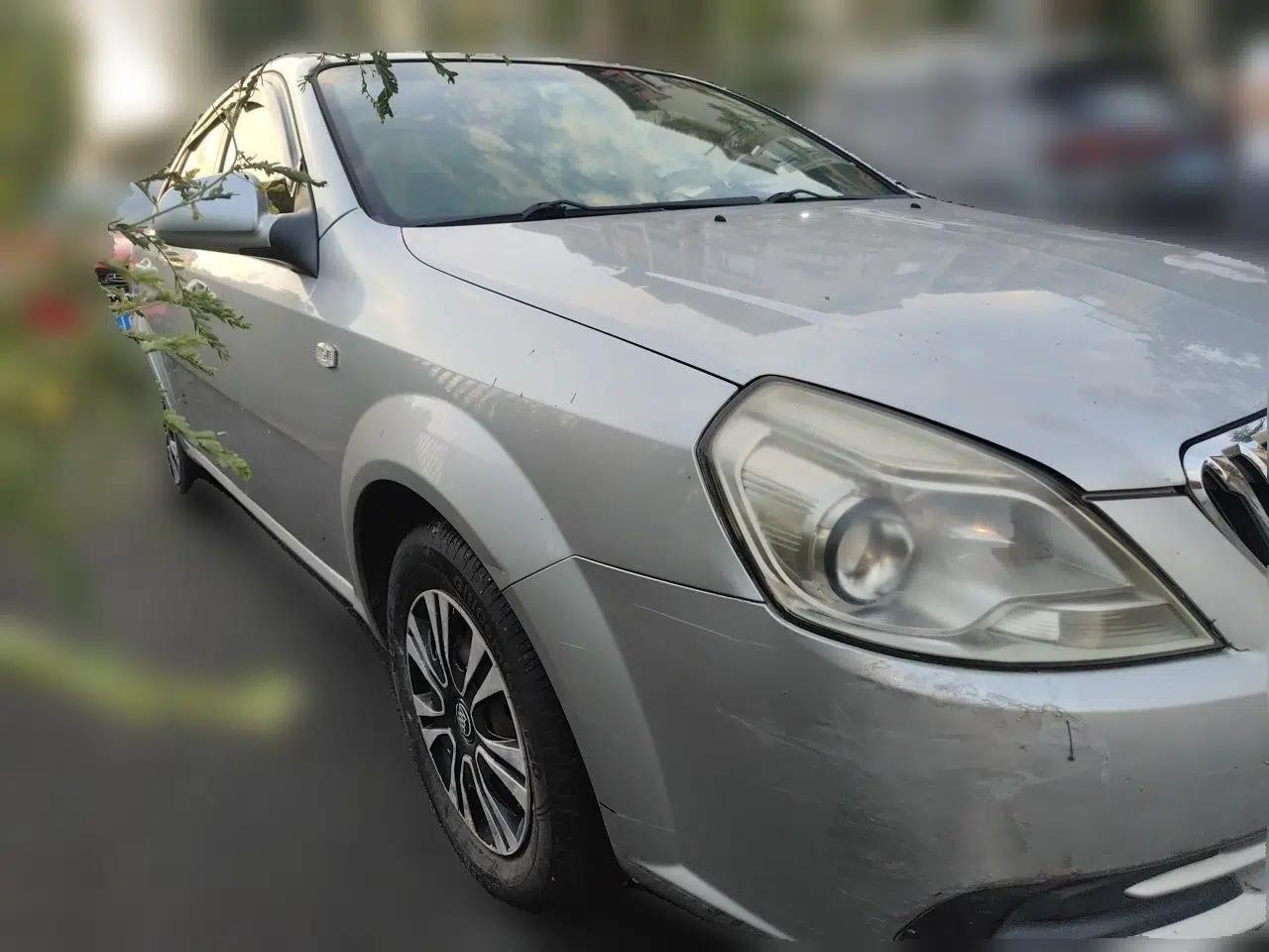 Buick Excelle 2015 1.5L Automatic Classic Model — миниатюра 3