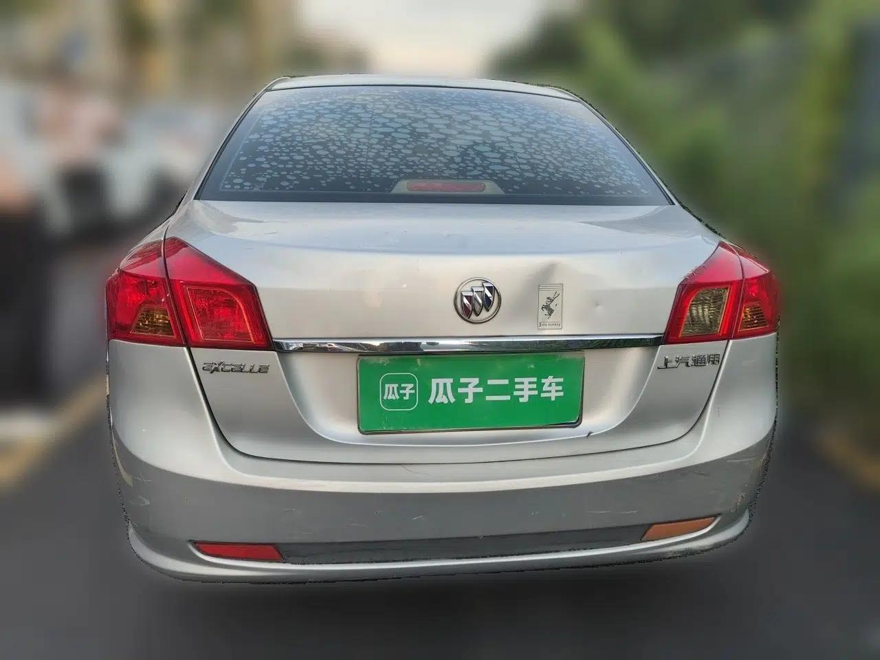 Buick Excelle 2015 1.5L Automatic Classic Model — миниатюра 5