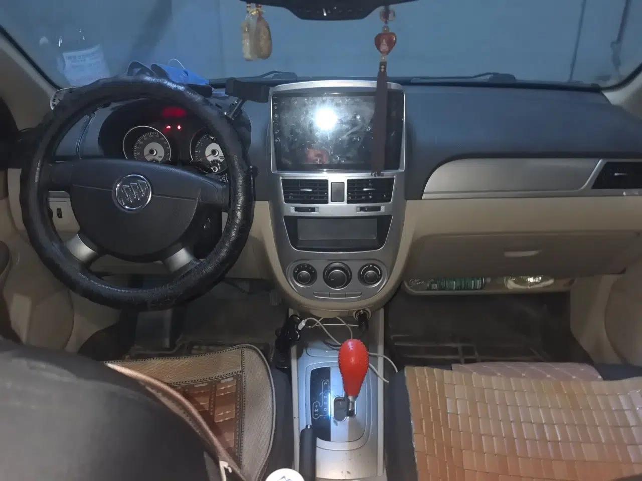 Buick Excelle 2015 1.5L Automatic Classic Model — миниатюра 9