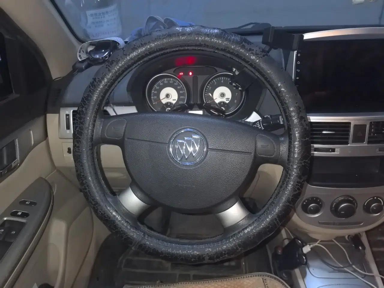 Buick Excelle 2015 1.5L Automatic Classic Model — миниатюра 10