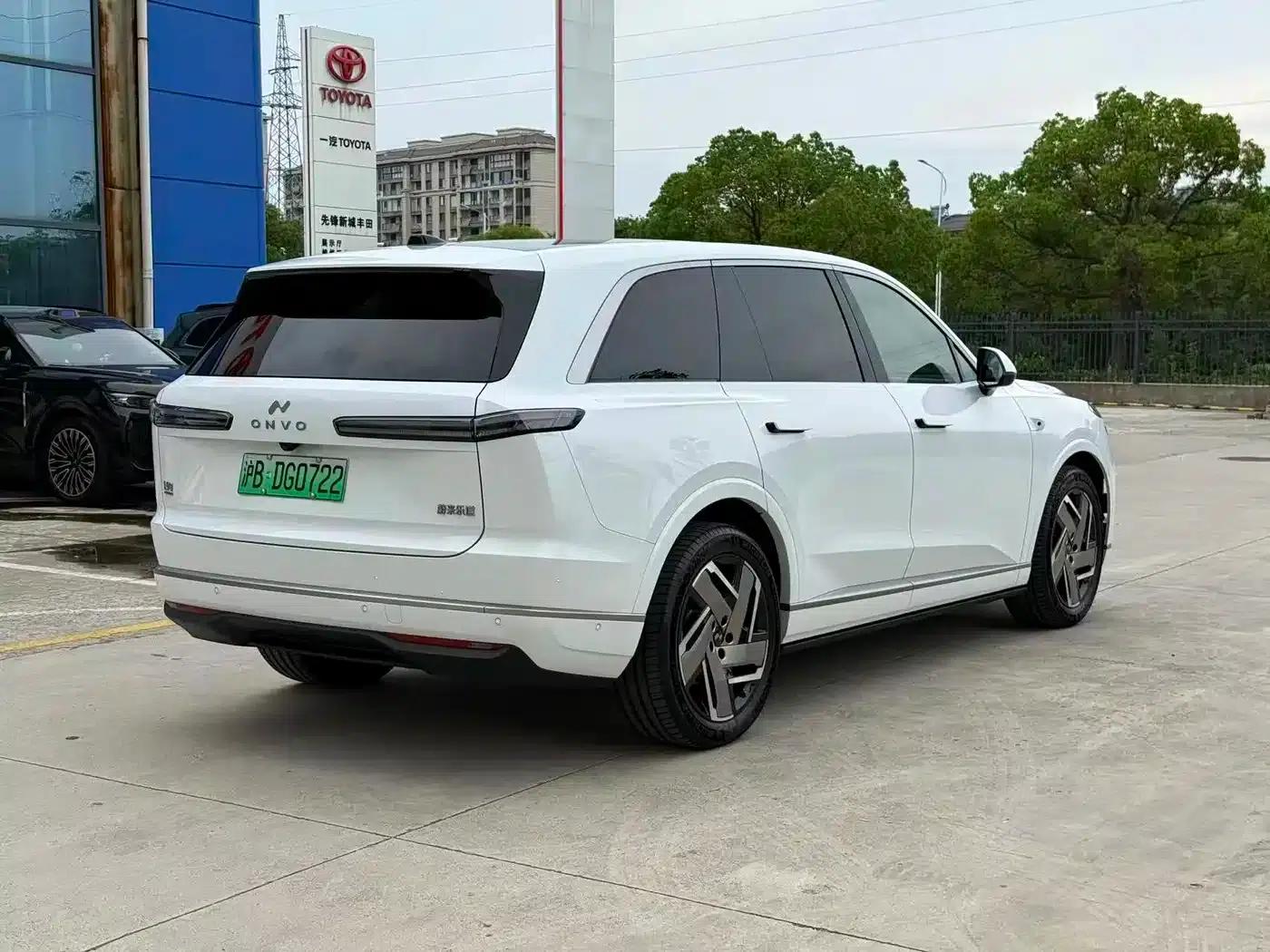 2025 Chevrolet L90 Ultra 6-seater — миниатюра 17