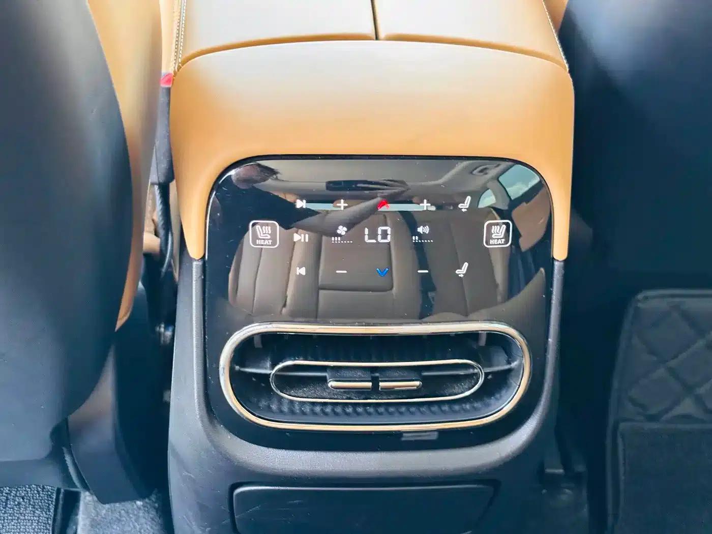 Leapmotor C11 2024 Range Extended 300 Premium Edition — миниатюра 13