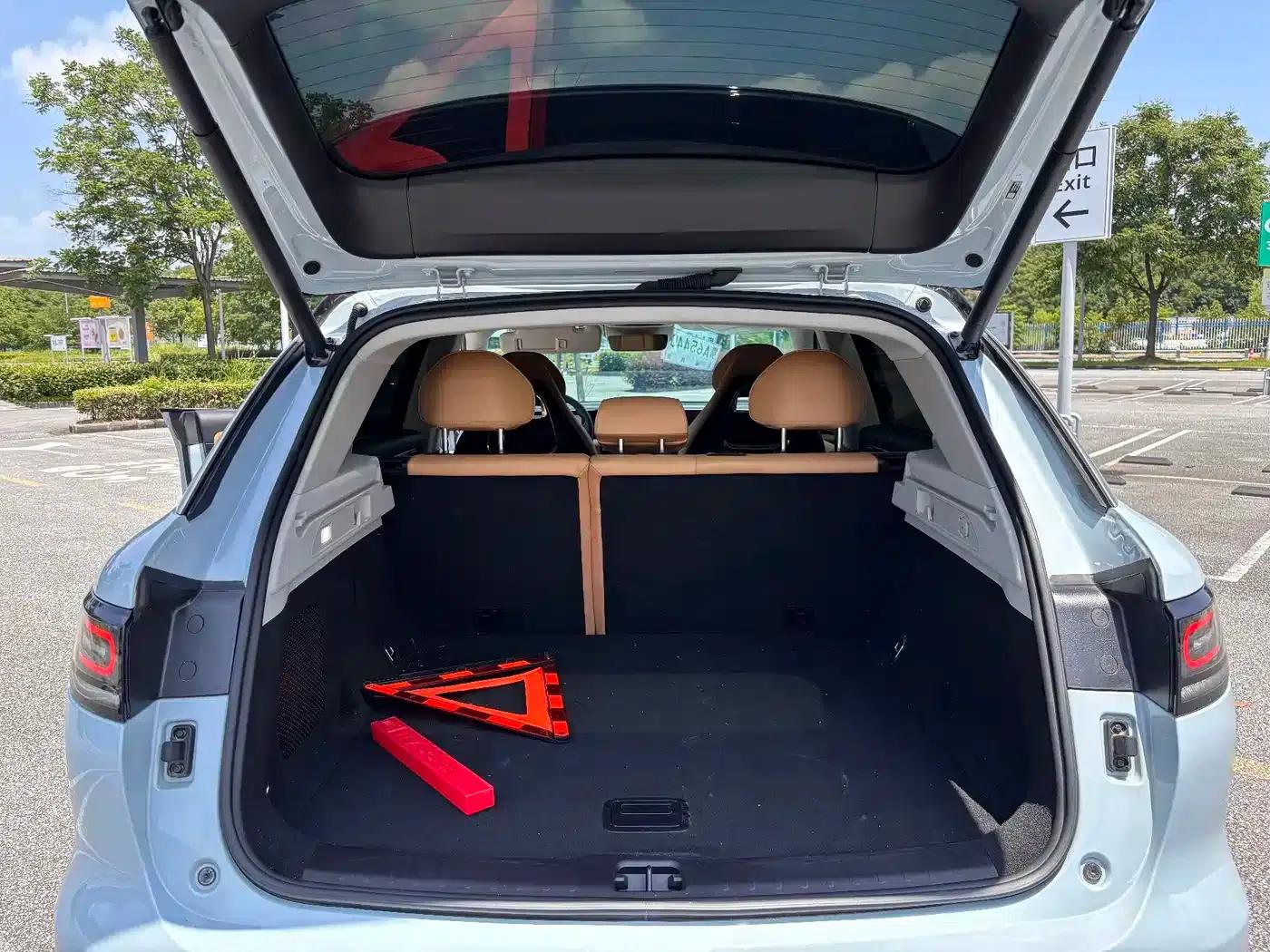Leapmotor C11 2024 Range Extended 300 Premium Edition — миниатюра 14