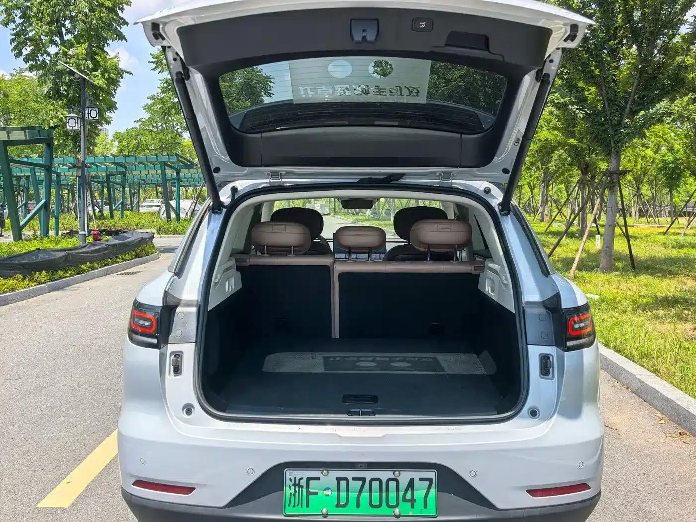 Leapmotor C11 2026 Pure Electric 640 LiDAR Smart Edition — миниатюра 9