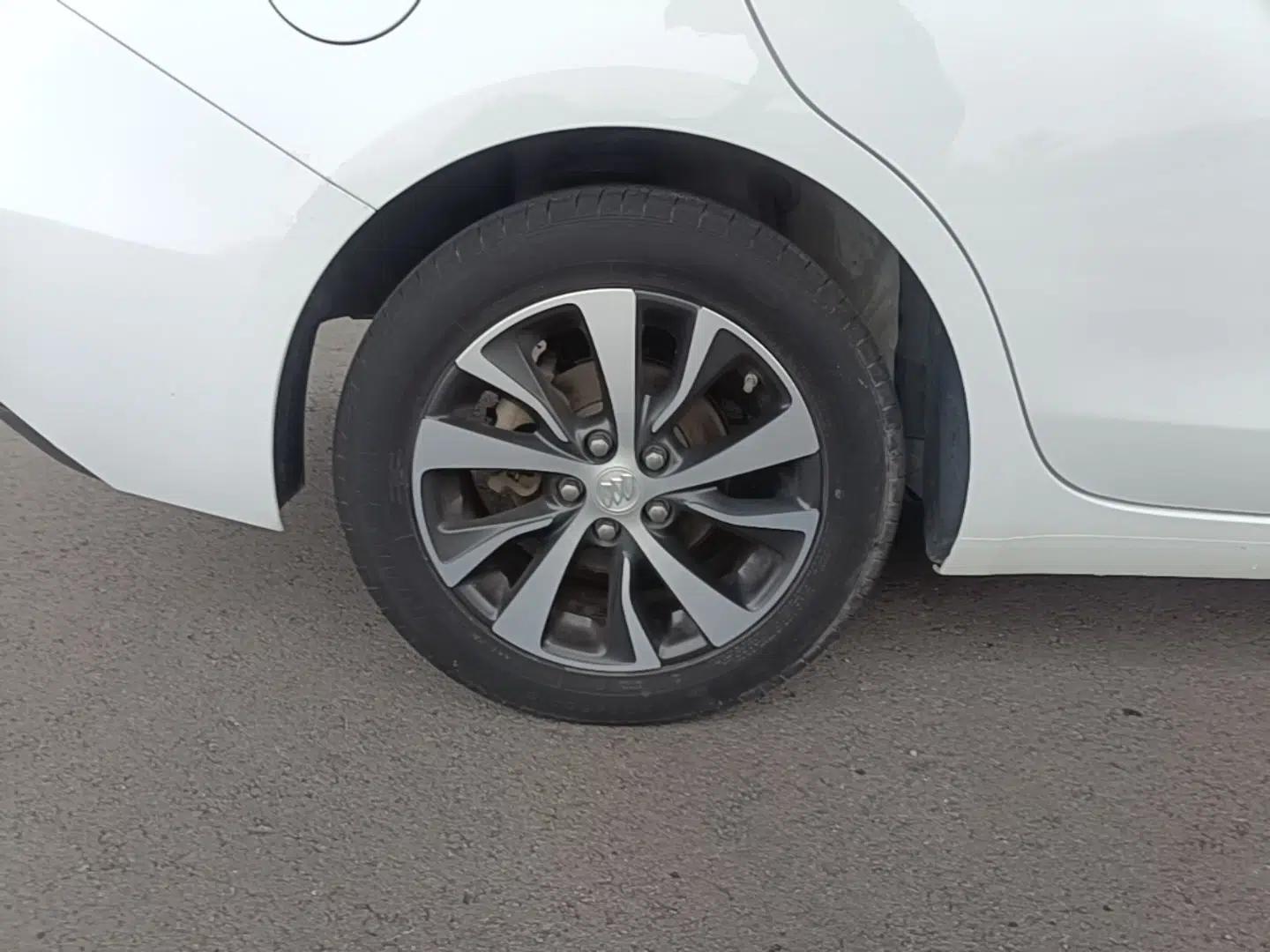 Buick Excelle GX 2019 18T Automatic Connected Elite Model China VI Standard — миниатюра 16