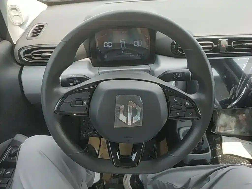 Leapmotor T03 2025 Model 310 Comfort Edition — миниатюра 11