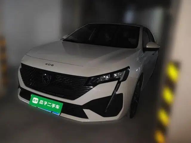 Peugeot 408 2022 1.6T Light-Chasing Edition