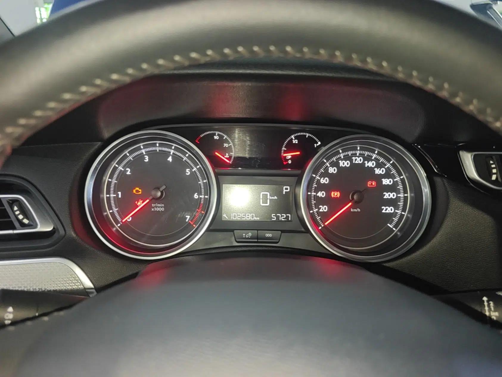 Peugeot 408 2019 360THP Automatic Luxury Edition China VI Standard — миниатюра 14