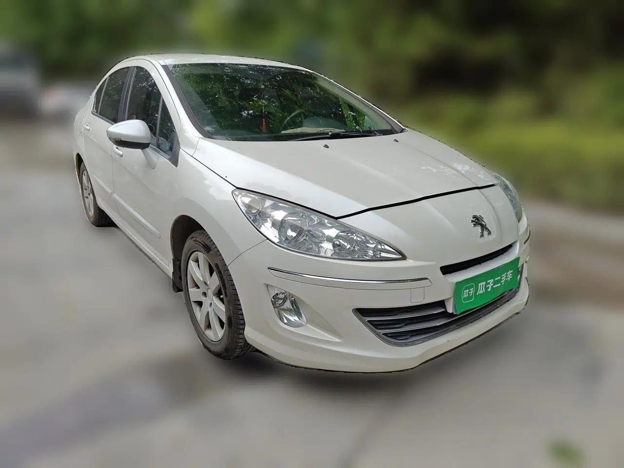 Peugeot 408 2013 1.6L Manual Comfort Edition — миниатюра 3