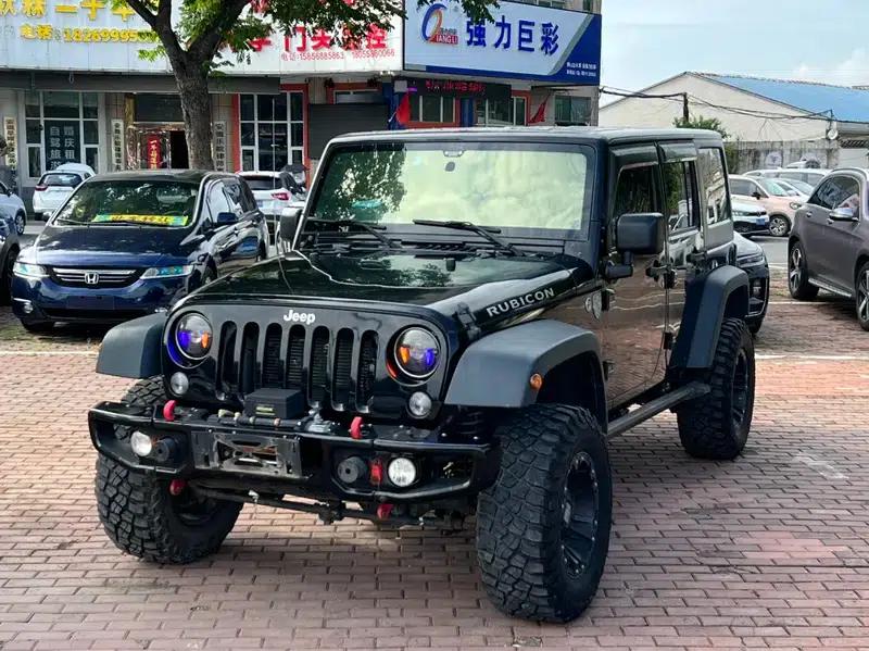 2017 Jeep Wrangler 3.6L Rubicon Four-Door Comfort Edition — миниатюра 1