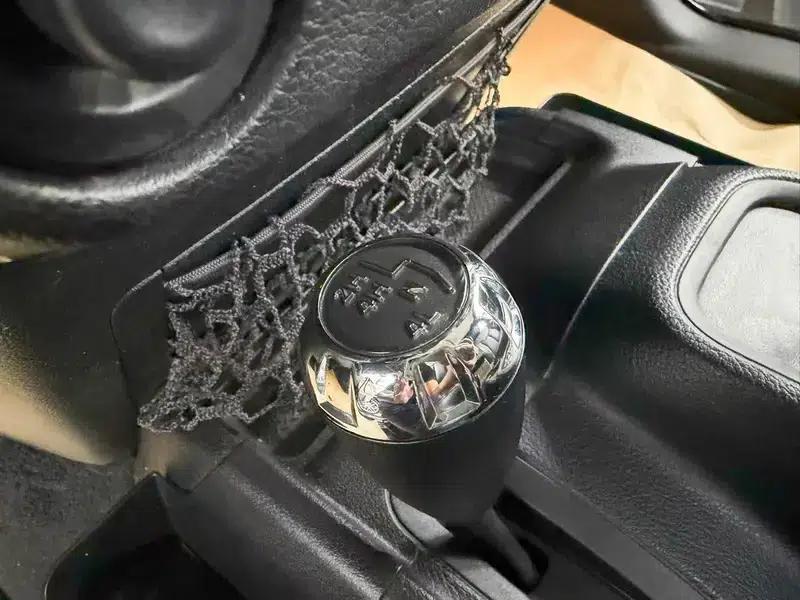 2017 Jeep Wrangler 3.0L Sahara Four-Door Comfort Edition — миниатюра 12