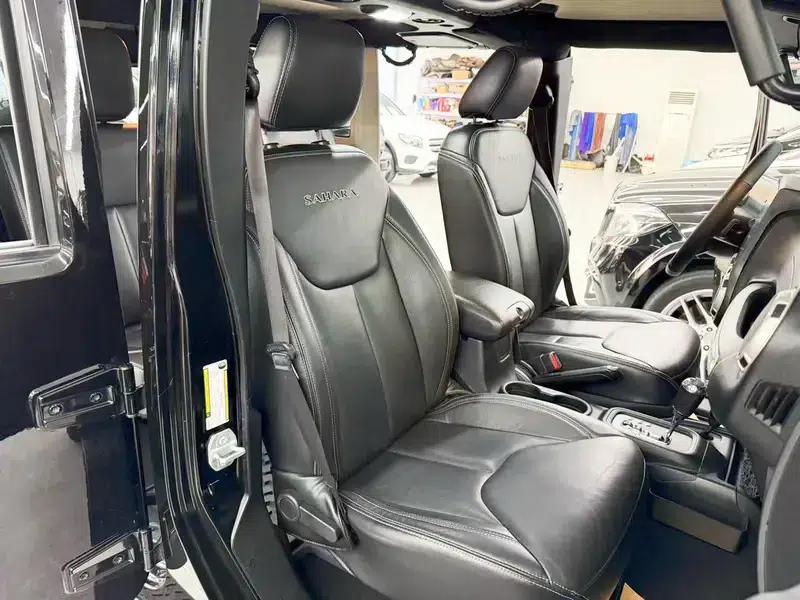 2017 Jeep Wrangler 3.0L Sahara Four-Door Comfort Edition — миниатюра 26