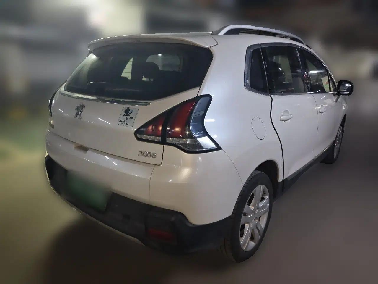 Peugeot 3008 2016 2.0L Automatic Classic Edition — миниатюра 6