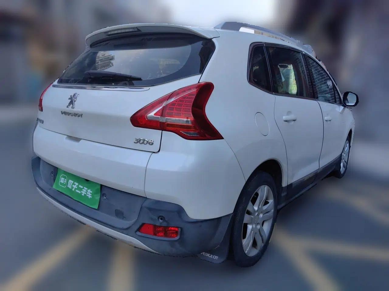 Peugeot 3008 2015 2.0L Automatic Trend Edition — миниатюра 6