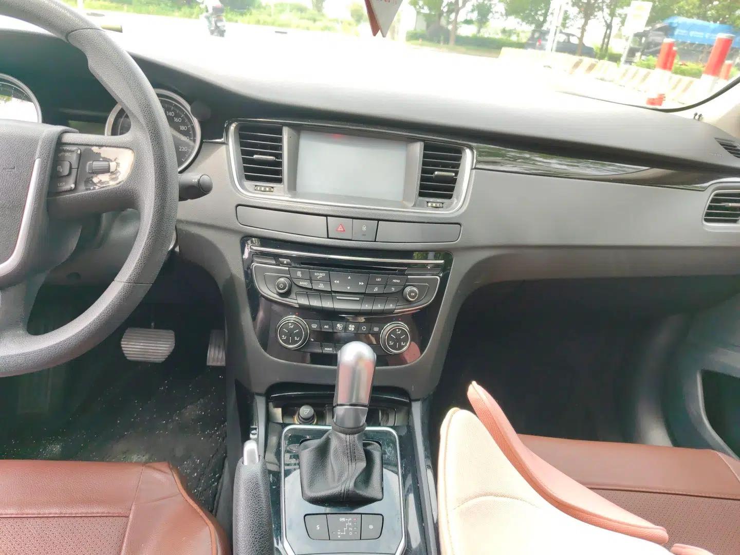 Peugeot 508 2013 2.0L 2nd Anniversary Edition with Automatic Sunroof – Classic Version — миниатюра 13