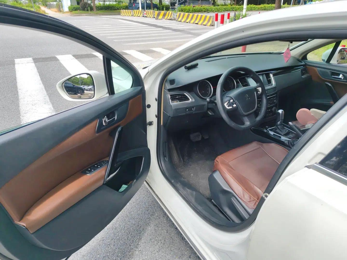 Peugeot 508 2013 2.0L 2nd Anniversary Edition with Automatic Sunroof – Classic Version — миниатюра 16