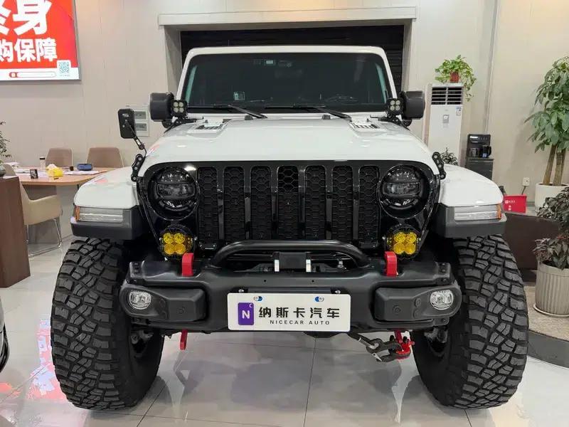 Gladiator 2022 3.6L First Edition — миниатюра 2