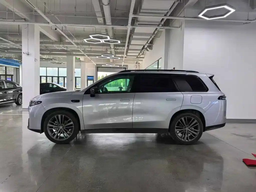 Leapmotor C16 2024 Pure Electric 520 Premium Edition — миниатюра 3